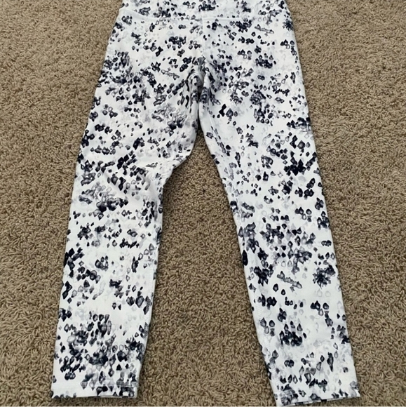 Balance Collection, Women's Leggings, Size Small - Picture 6 of 15